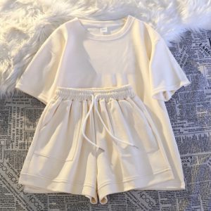 Solid Color Milk Silk Set for Women Summer Casual Fashion Two-Piece Set Loose Shorts Vacation Style Set